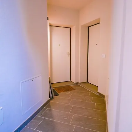 H11 Luxury 9a - Porto - Piscina - Jacuzzi דירה