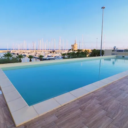 H11 Luxury 9a - Porto - Piscina - Jacuzzi דירה *