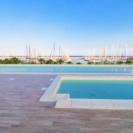H11 Luxury 9a - Porto - Piscina - Jacuzzi * Santo Stefano al Mare
