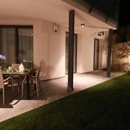 H11 Luxury 9a - Porto - Piscina - Jacuzzi Apartment Santo Stefano al Mare