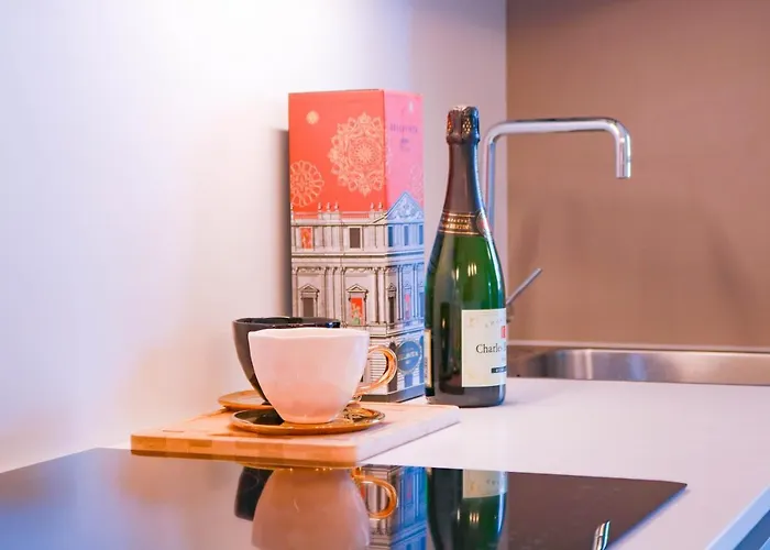 H11 Luxury 9a - Porto - Piscina - Jacuzzi Apartmán