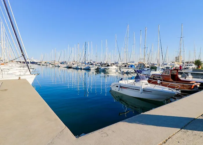 H11 Luxury 9a - Porto - Piscina - Jacuzzi Santo Stefano al Mare